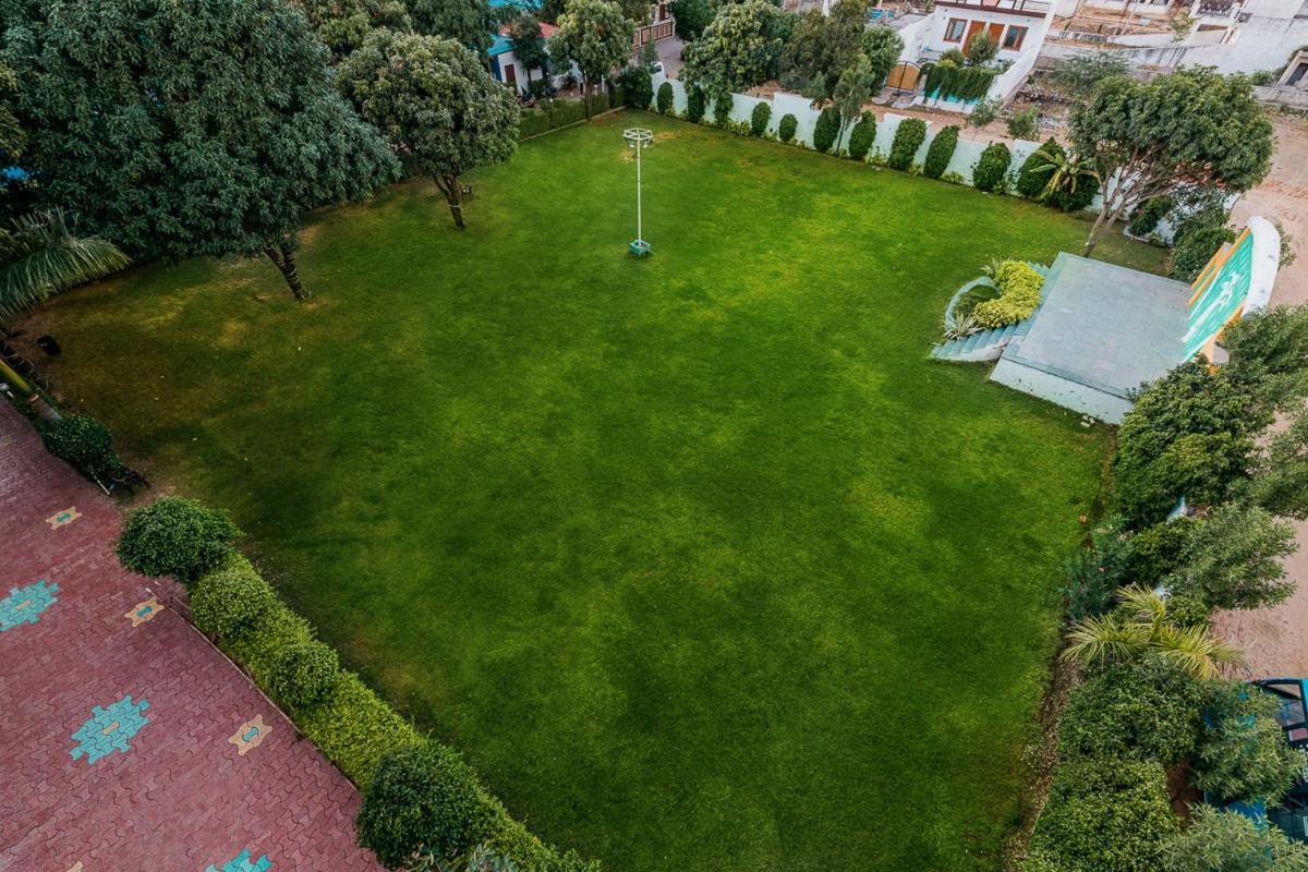 Aditya Palace Puskár Kültér fotó